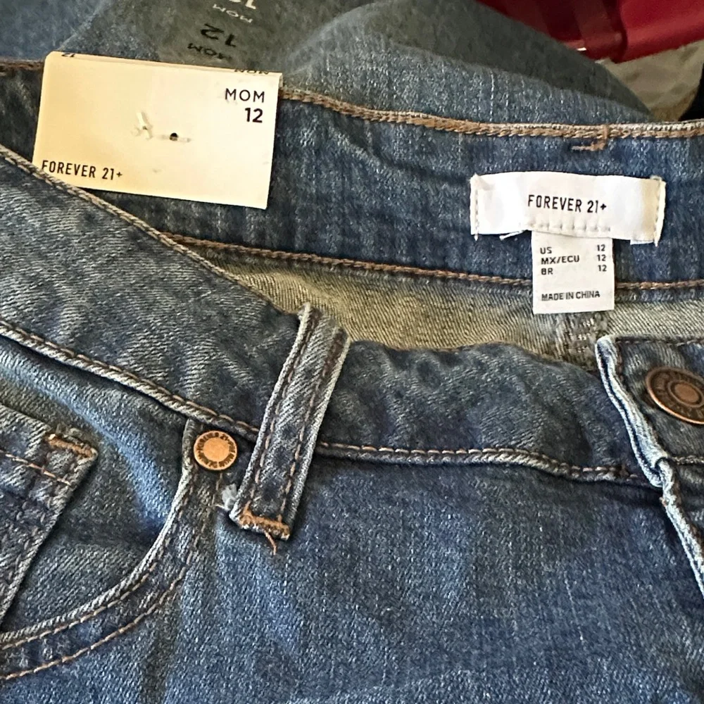 Classic Blue Women's Jeans - Picture 5 of 5